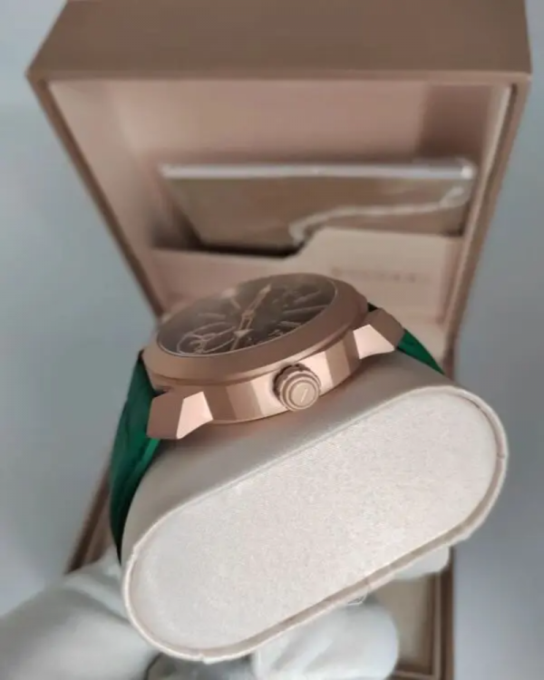 Relógio Bvlgari Octo Roma Toubilion - Imagem 5