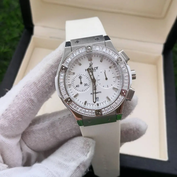 Hublot Big Bang Branco Cravejado