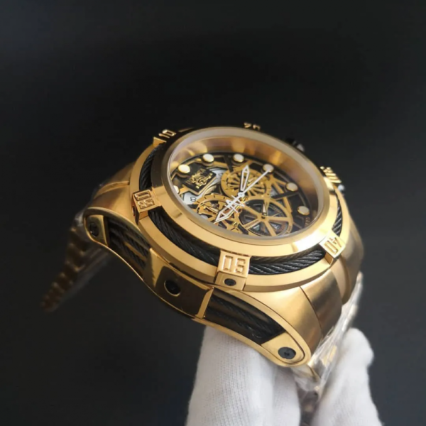 Invicta bolt esqueleto dourado preto