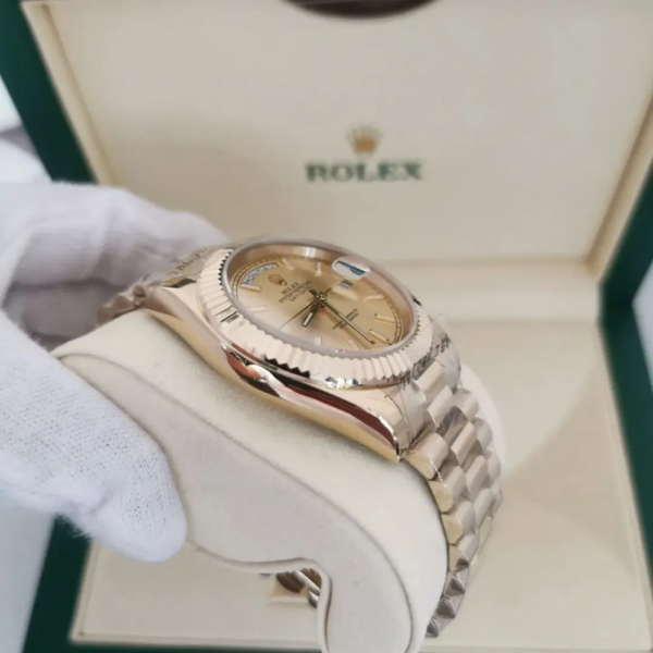 ROLEX OYSTER DAY-DATE - Imagem 2