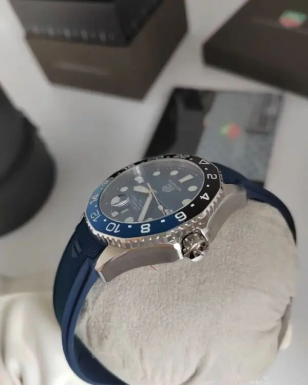 Tag Heuer Aquaracer GMT - Imagem 3