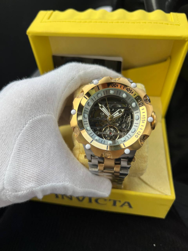 Invicta  Reserve Venom - Image 2